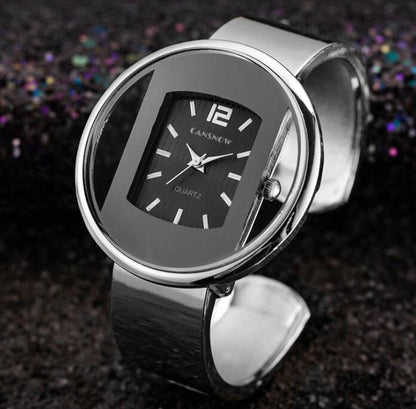 Luxury Women’s Bracelet Watch Gold Silver Dial UK